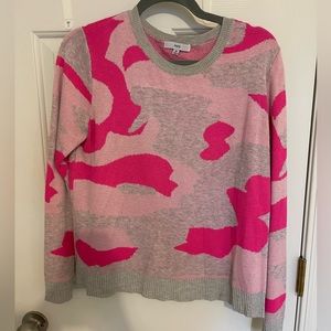 Fate brand pink camo sweater, size Medium.